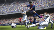 《FIFA 14》高清游戏截图 绿茵场上战梅西